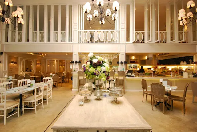 AUDREY CAFE & BISTRO
