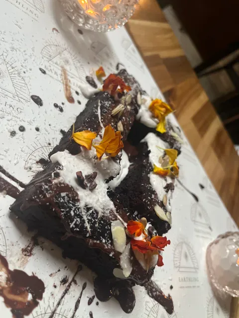 Earth House | Restaurant | Wine Bar