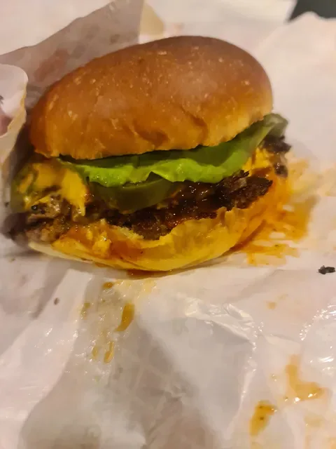 Easy Burger (Phrom Phong)