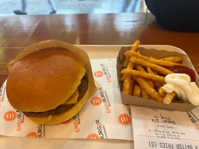 Easy Burger (Phrom Phong)