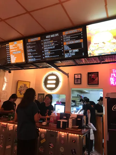 Easy Burger (Phrom Phong)