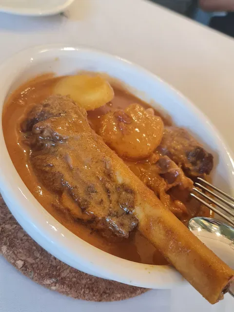 KHAO (Ekkamai)