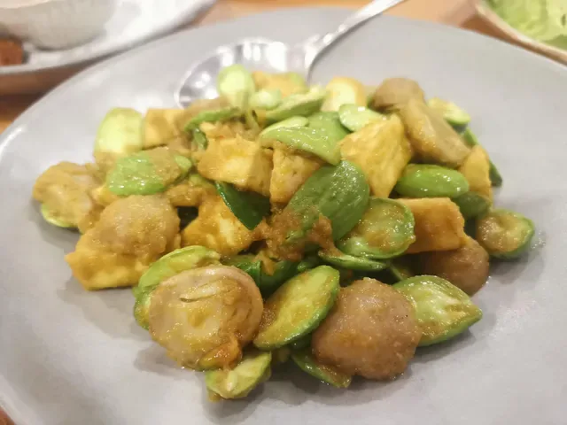 KhuaKling PakSod Thong Lo