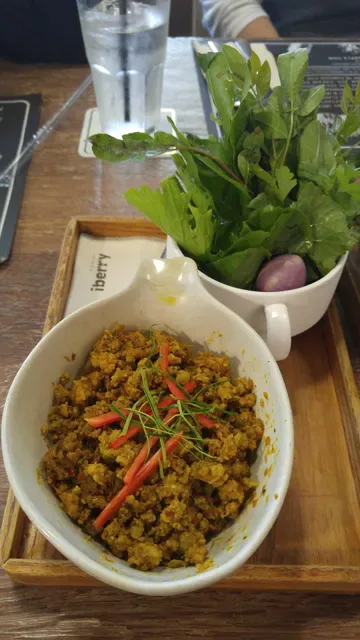 Kub Kao Kub Pla @Emquartier