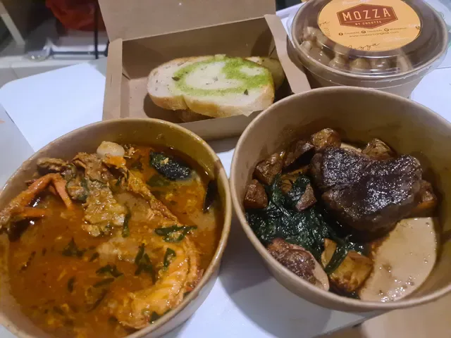 Mozza by Cocotte - EmQuartier