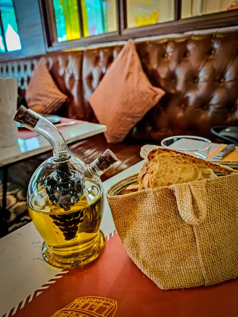 Mozza by Cocotte - EmQuartier