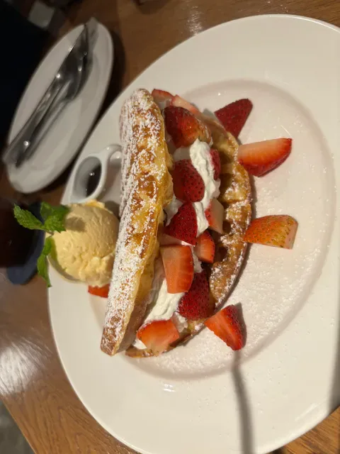 ROAST coffee & eatery