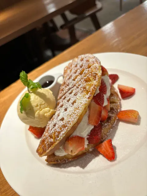 ROAST coffee & eatery