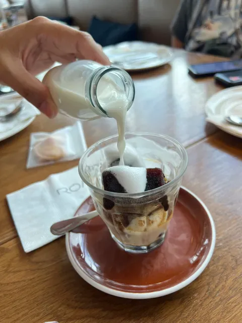 ROAST coffee & eatery
