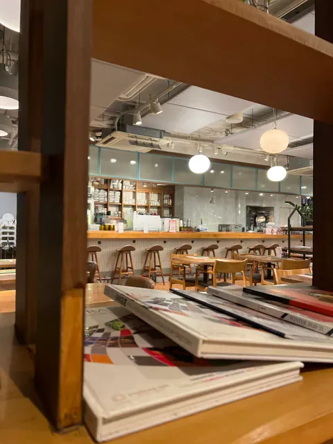 ROAST coffee & eatery