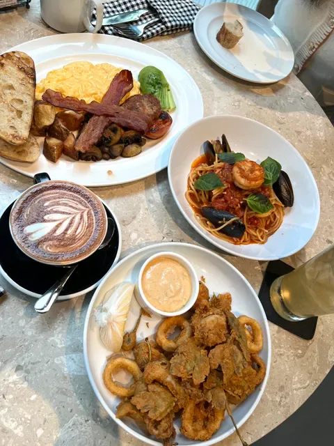 Roast @EmQuartier