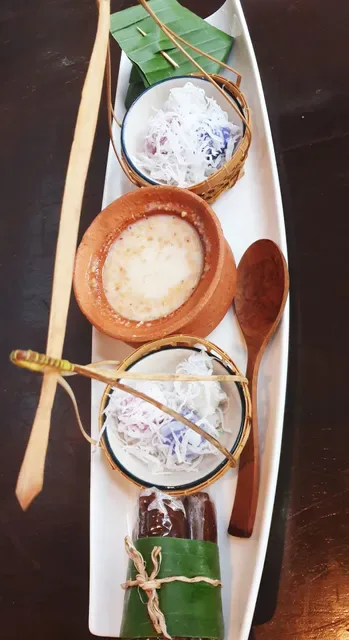 Sri Trat Restaurant and Bar