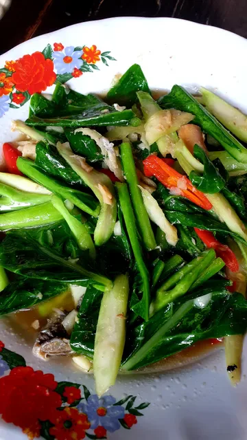 Sri Trat Restaurant and Bar