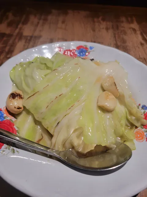 Sri Trat Restaurant and Bar