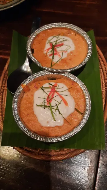Sri Trat Restaurant and Bar