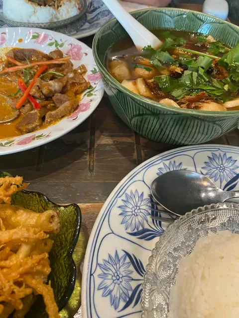 Supanniga Eating Room by Khun Yai