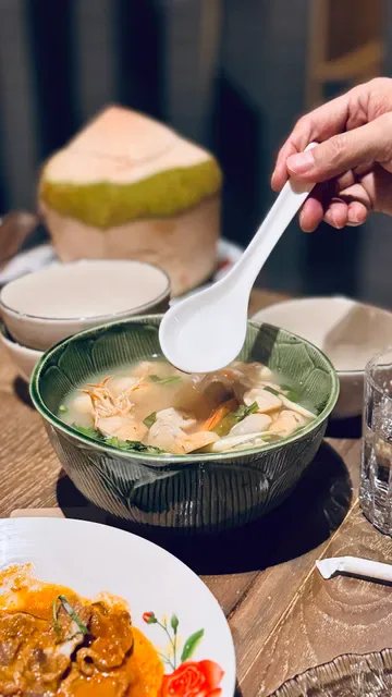 Supanniga Eating Room by Khun Yai