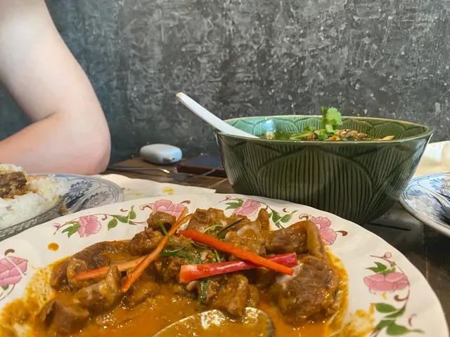 Supanniga Eating Room by Khun Yai