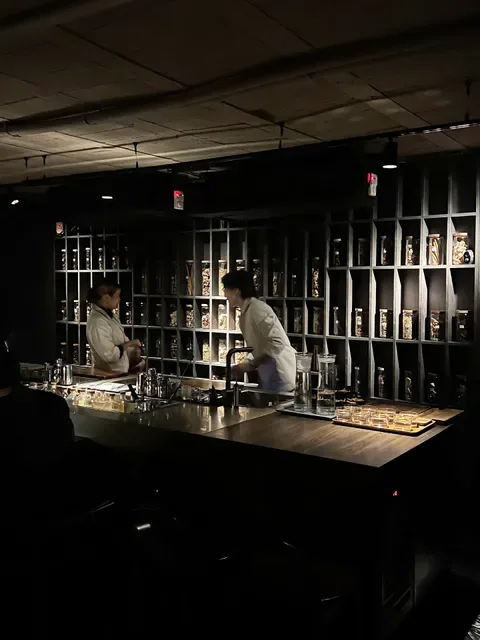 Bar Us