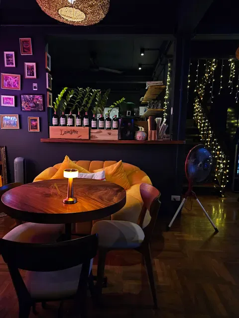 CALM Bangkok - Grill, Garden & Guinguette