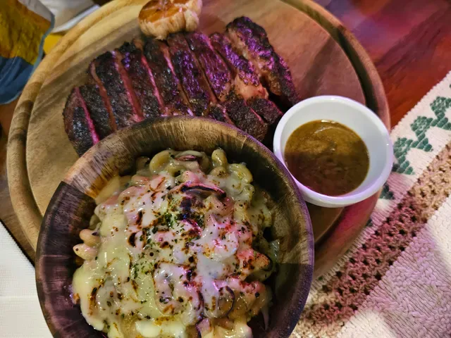 CALM Bangkok - Grill, Garden & Guinguette