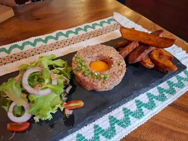CALM Bangkok - Grill, Garden & Guinguette