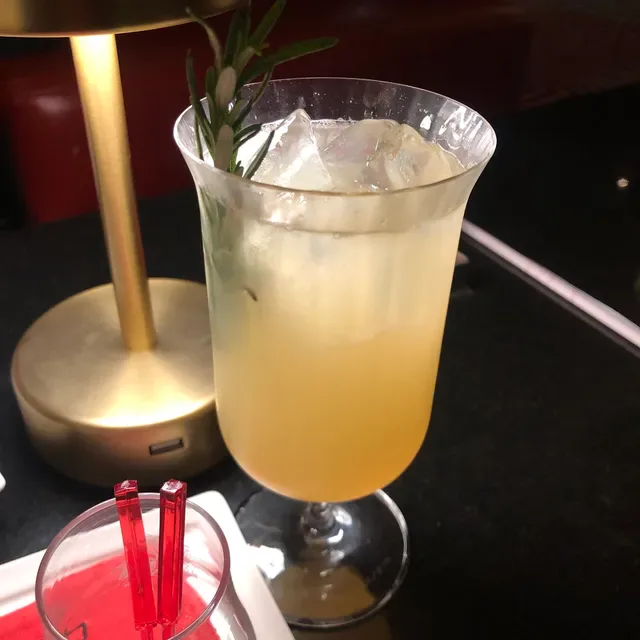 Rib Room & Bar Steakhouse