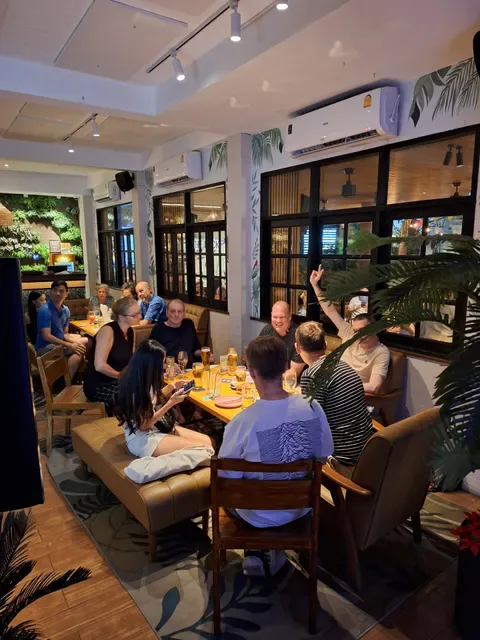 The Deck Bangkok (thedeckbkk)