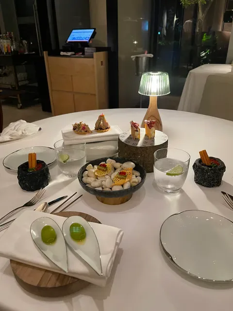 Embassy Room La Marina