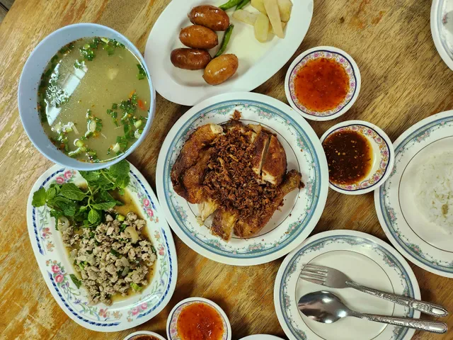 Polo Fried Chicken (Soi Polo)