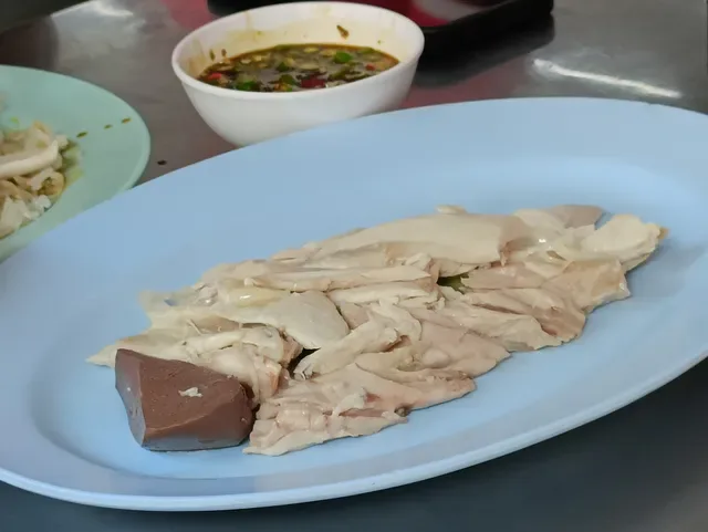 Go-Ang Kaomunkai Pratunam