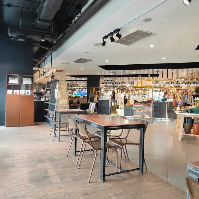 Brave Roasters / Siam Discovery