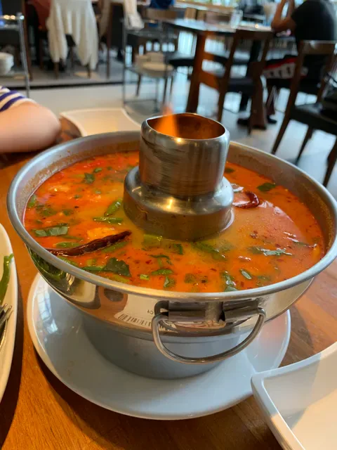 Laem Charoen Seafood Central World