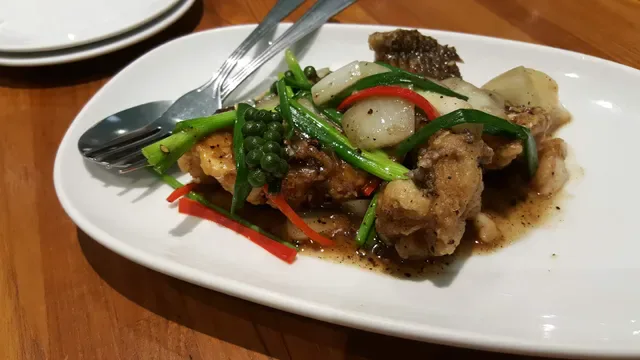 Laem Charoen Seafood Central World