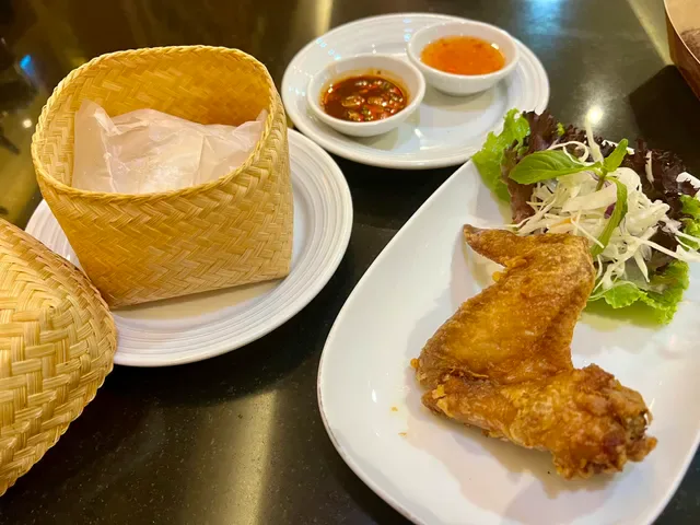 Mae Sri Ruen (centralwOrld)