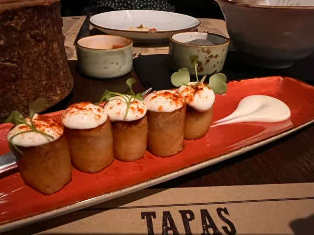 UNOMAS - Spanish Restaurant & Bar