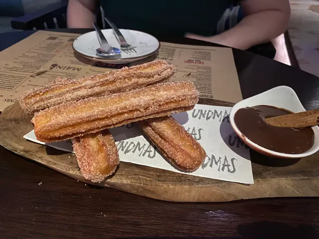 UNOMAS - Spanish Restaurant & Bar