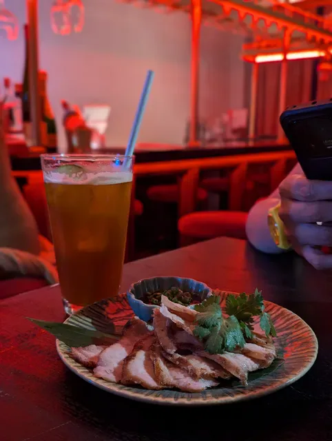 Mayrai - เมรัย Padthai | Winebar