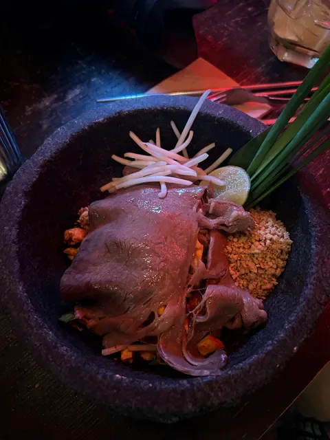 Mayrai - เมรัย Padthai | Winebar