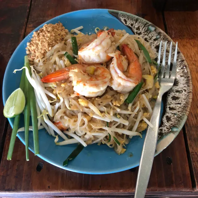 Pad Thai Kratong Thong by ama