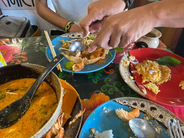 Pad Thai Kratong Thong by ama