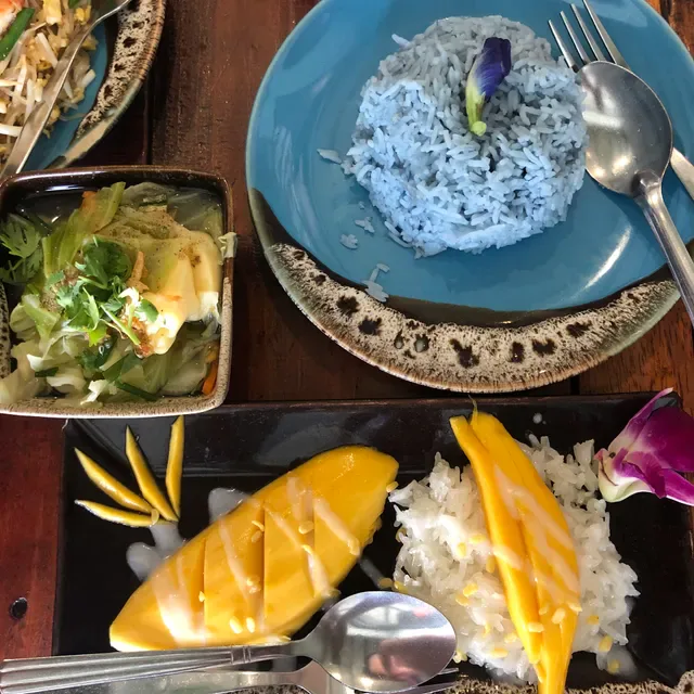 Pad Thai Kratong Thong by ama