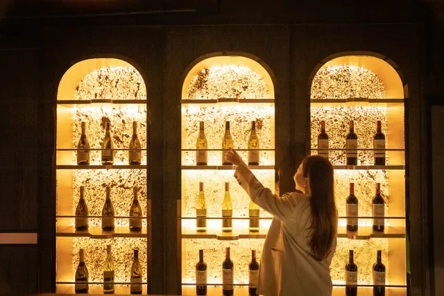 2463 Speakeasy