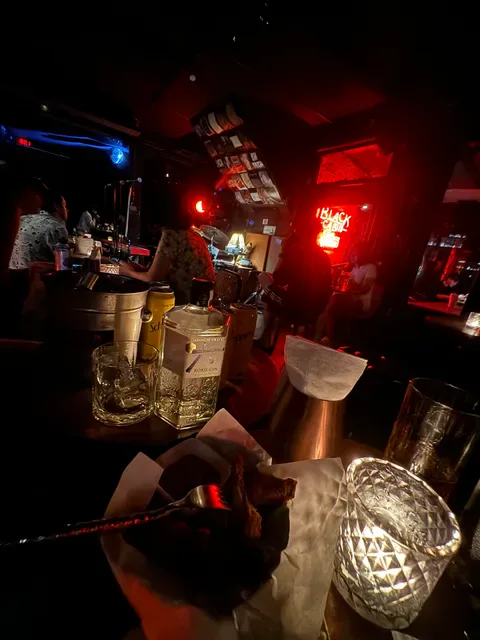 Black Cabin Bar Bangkok