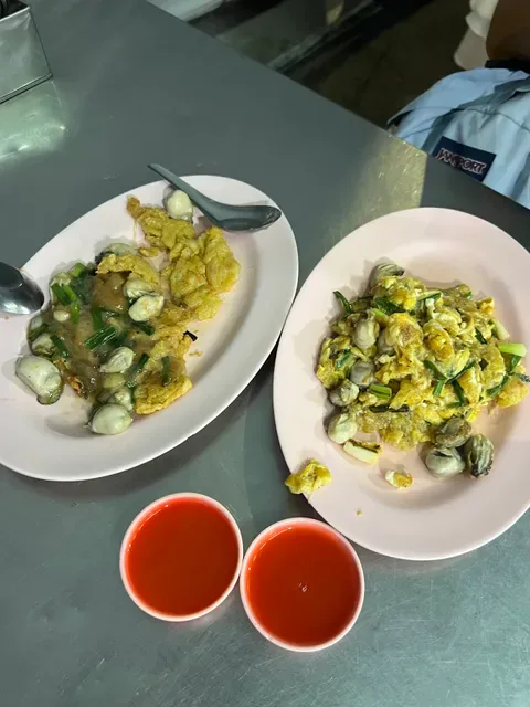 Nai Mong Fry Oyster