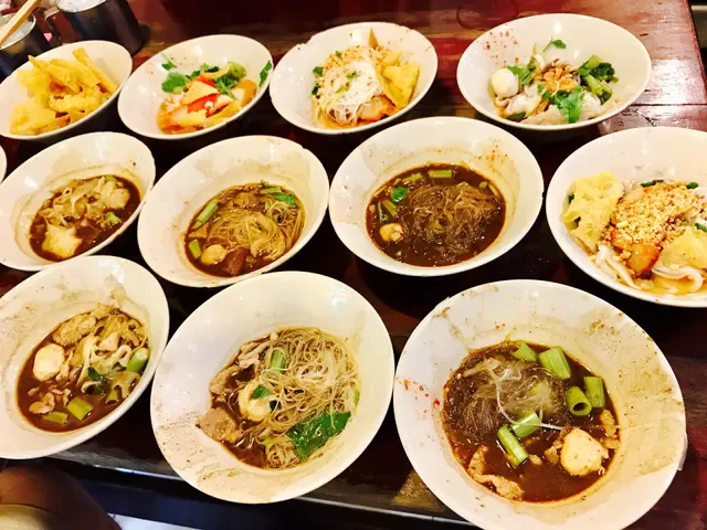 Baan Kuay Tiew Ruathong