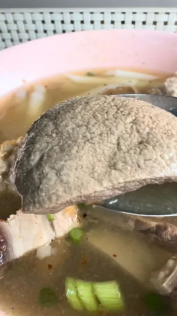 Nai Ek Roll Noodle