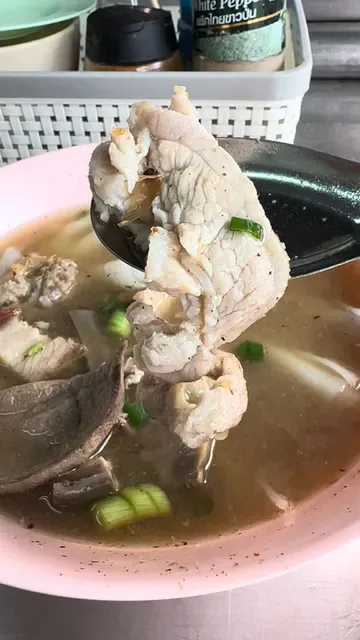 Nai Ek Roll Noodle