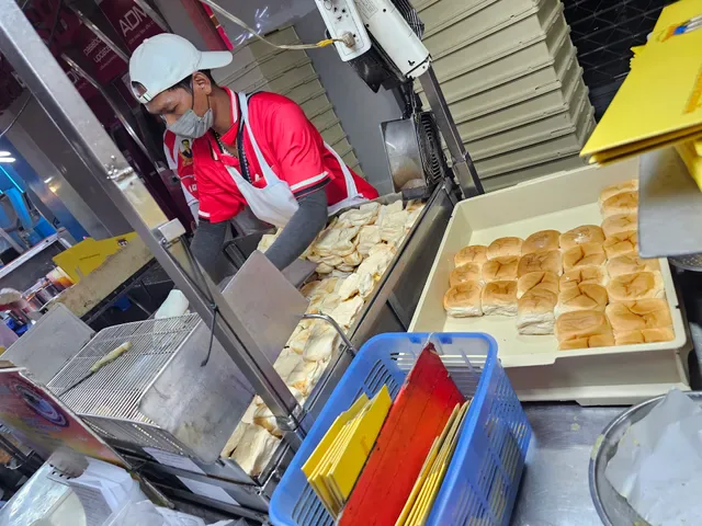 Yaowarat Toasted Buns