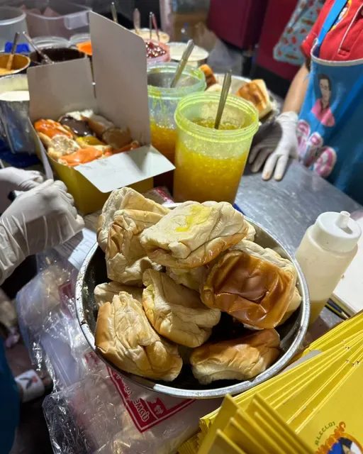 Yaowarat Toasted Buns